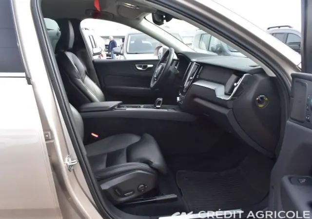 VOLVO XC 60 B4 B Plus Bright