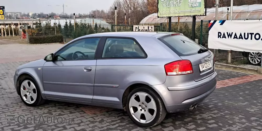 AUDI A3 2.0 FSI Attraction
