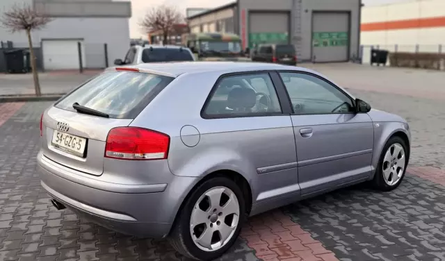 AUDI A3 2.0 FSI Attraction