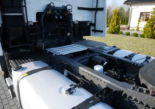 VOLVO FH 4 /500 KM/ STANDARD/ EURO-6 