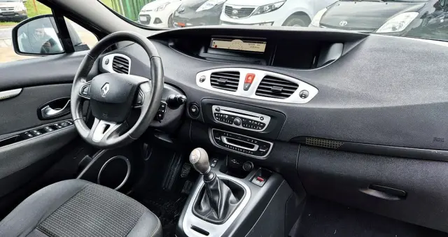 RENAULT Grand Scenic Gr 1.6 16V Tech Run