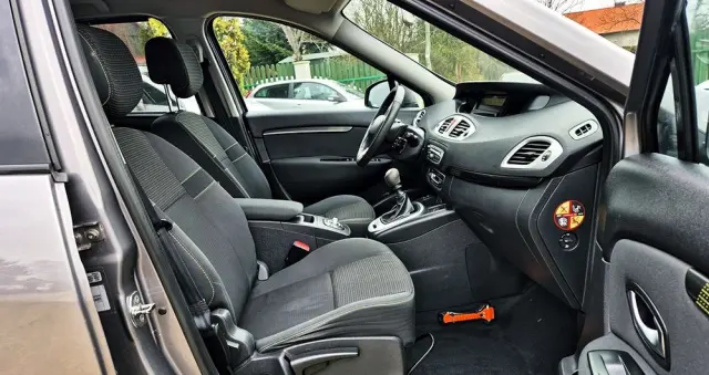 RENAULT Grand Scenic Gr 1.6 16V Tech Run