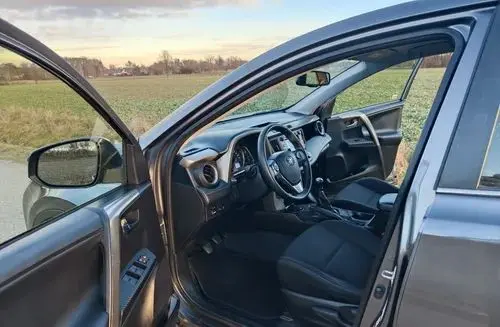 TOYOTA Rav 4 