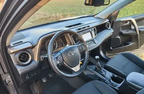 TOYOTA Rav 4 