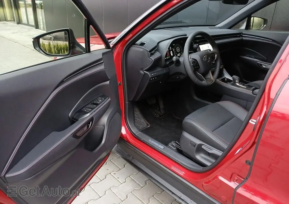 LEXUS LBX 1.5 Hybrid Emotion