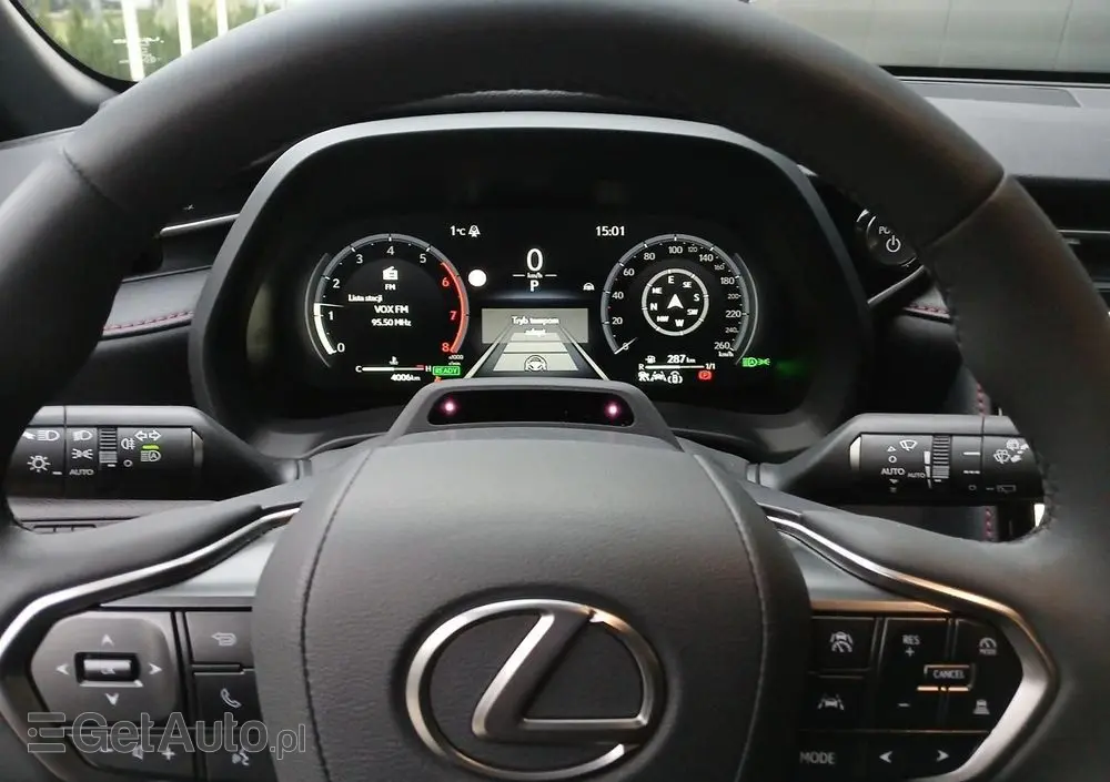 LEXUS LBX 1.5 Hybrid Emotion