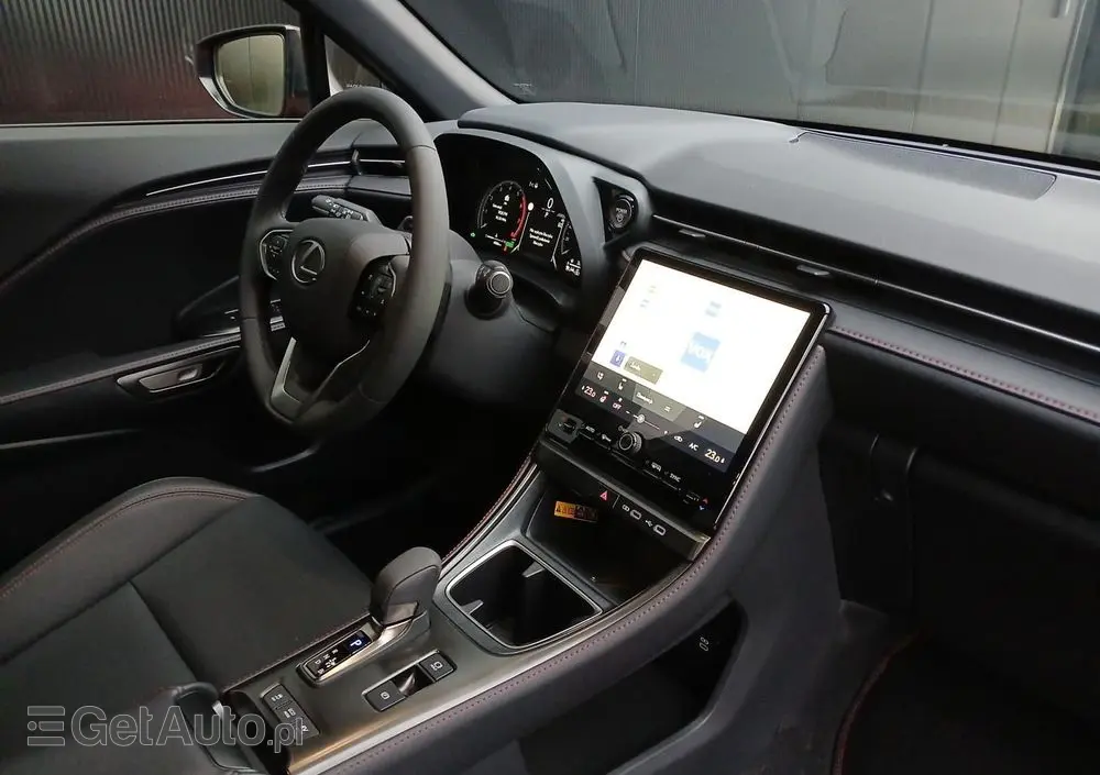 LEXUS LBX 1.5 Hybrid Emotion