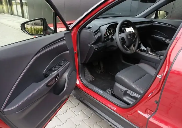 LEXUS LBX 1.5 Hybrid Emotion