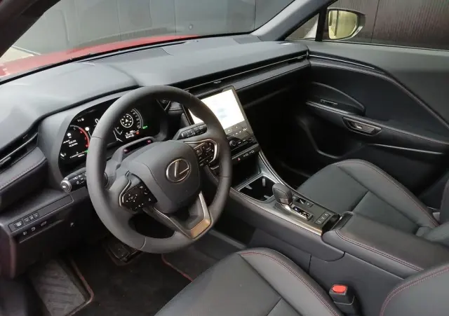 LEXUS LBX 1.5 Hybrid Emotion