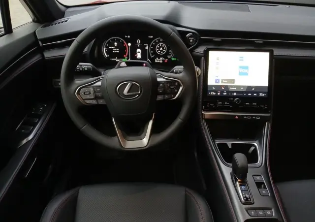 LEXUS LBX 1.5 Hybrid Emotion