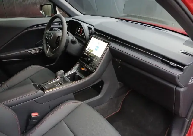 LEXUS LBX 1.5 Hybrid Emotion