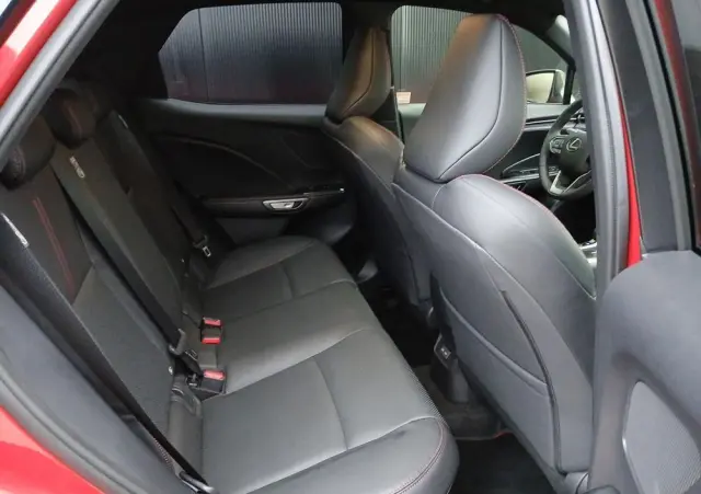 LEXUS LBX 1.5 Hybrid Emotion