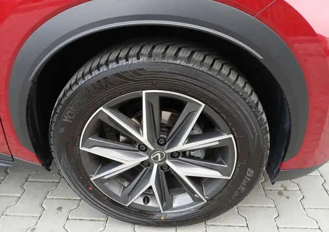 LEXUS LBX 1.5 Hybrid Emotion