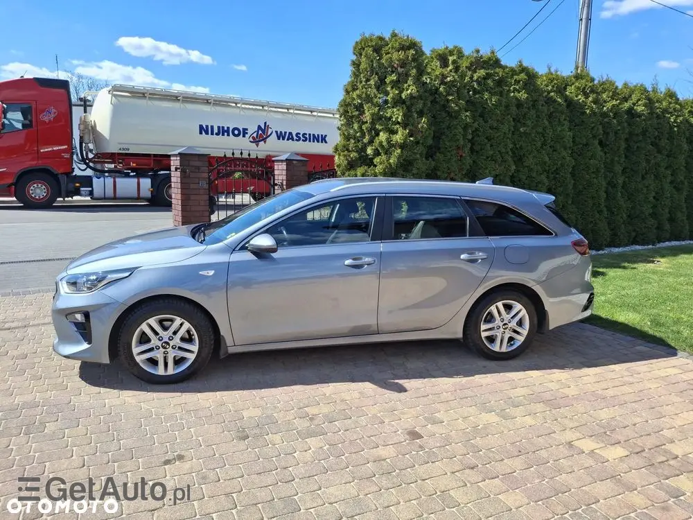 KIA Ceed 1.6 CRDi mHEV M