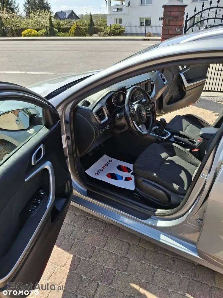 KIA Ceed 1.6 CRDi mHEV M