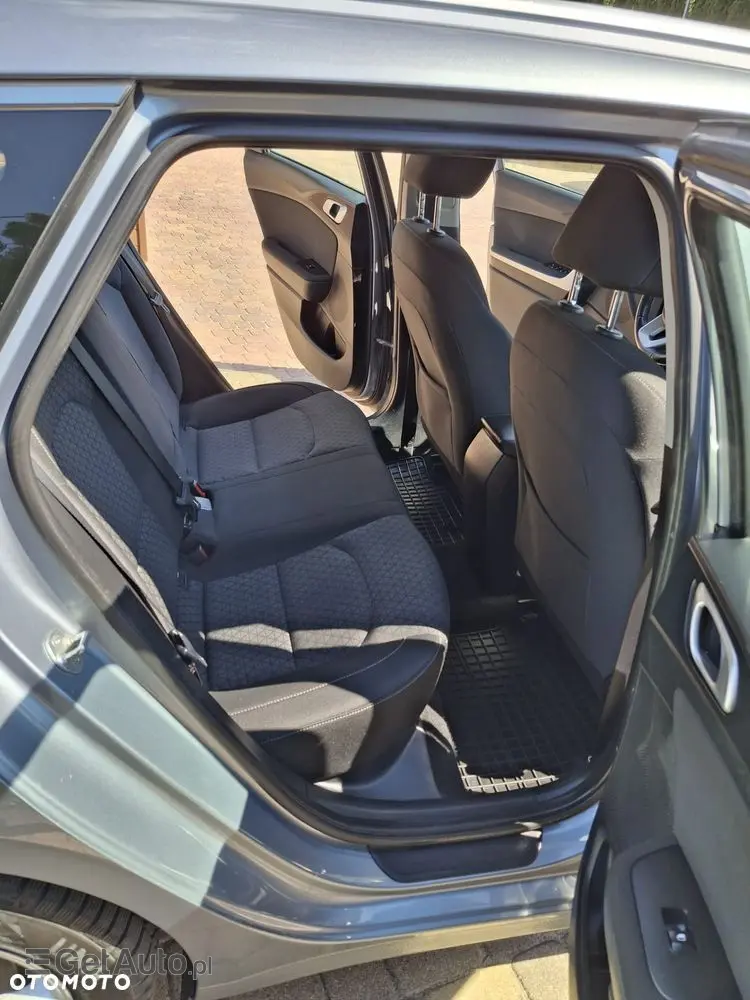 KIA Ceed 1.6 CRDi mHEV M