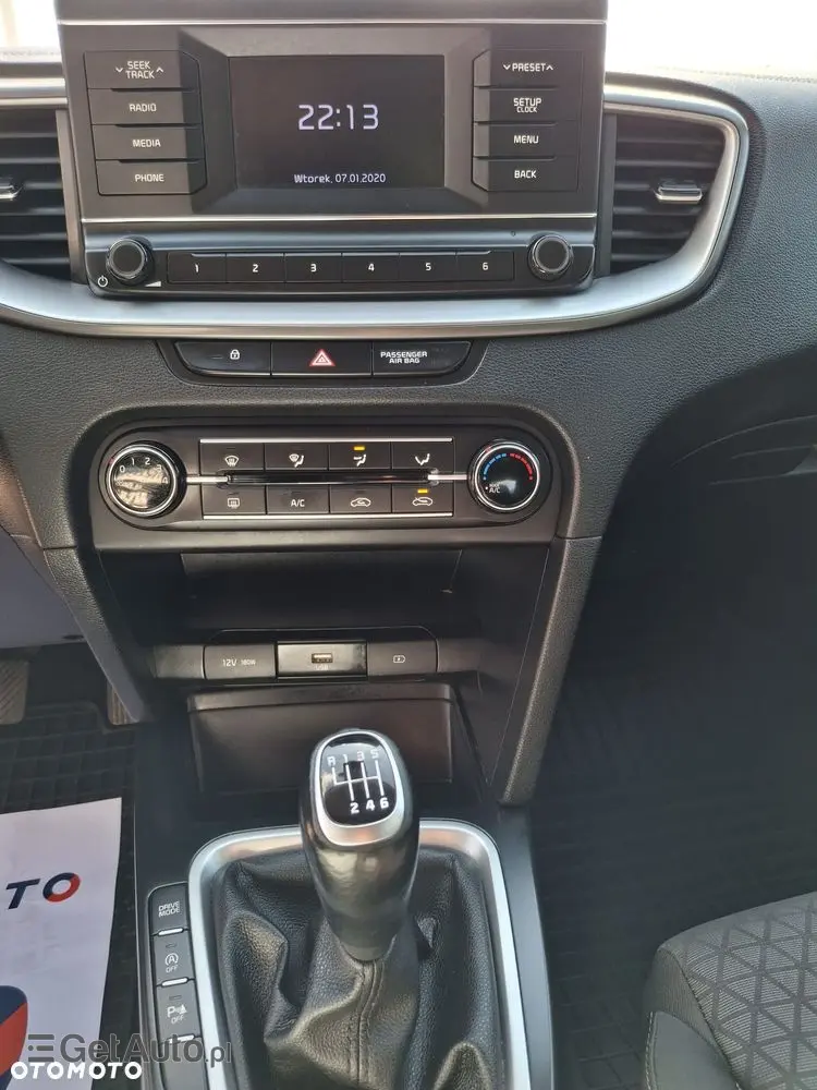 KIA Ceed 1.6 CRDi mHEV M