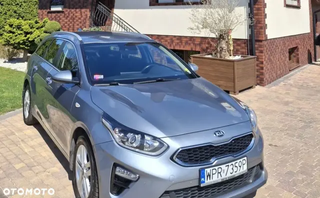 KIA Ceed 1.6 CRDi mHEV M