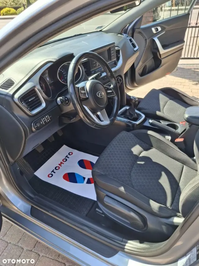 KIA Ceed 1.6 CRDi mHEV M