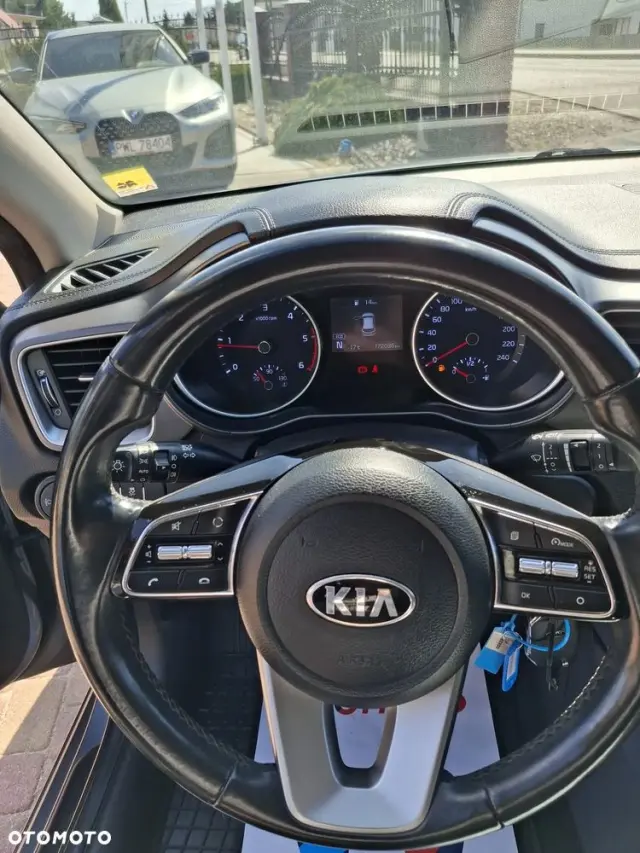 KIA Ceed 1.6 CRDi mHEV M
