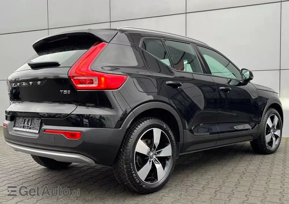 VOLVO XC 40 T5 Plug-In Hybrid Inscription