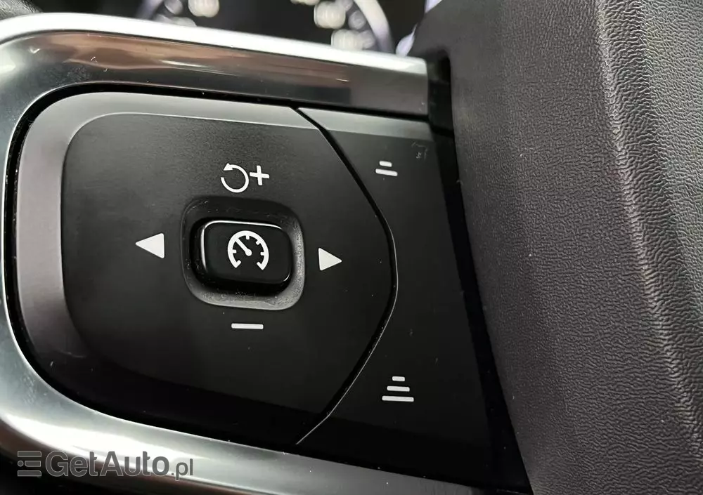 VOLVO XC 40 T5 Plug-In Hybrid Inscription