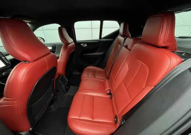 VOLVO XC 40 T5 Plug-In Hybrid Inscription