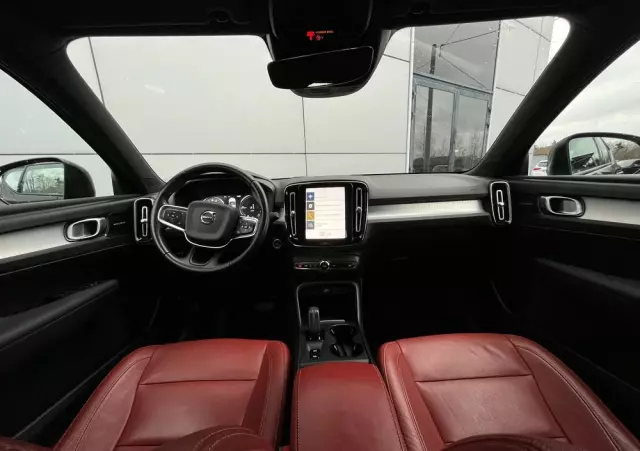 VOLVO XC 40 T5 Plug-In Hybrid Inscription