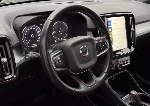 VOLVO XC 40 T5 Plug-In Hybrid Inscription