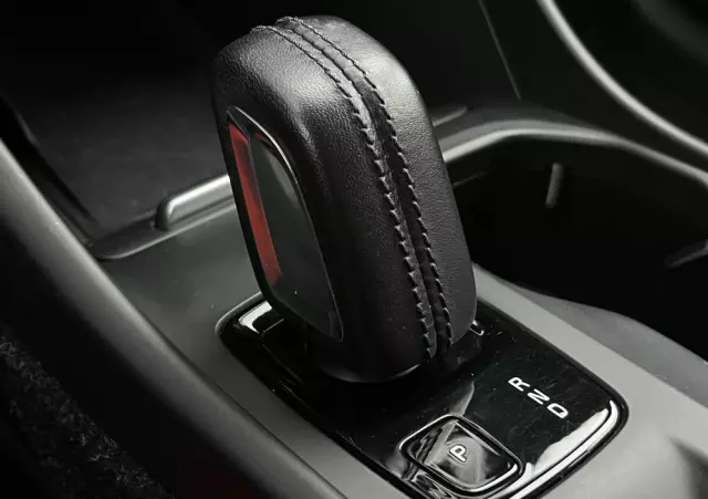 VOLVO XC 40 T5 Plug-In Hybrid Inscription