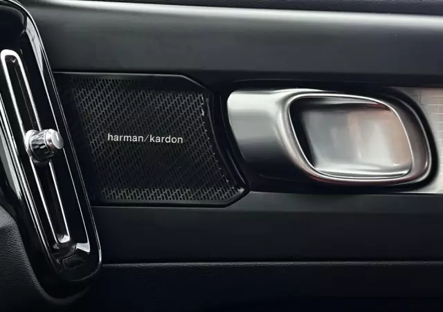 VOLVO XC 40 T5 Plug-In Hybrid Inscription