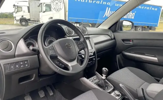 SUZUKI Vitara 