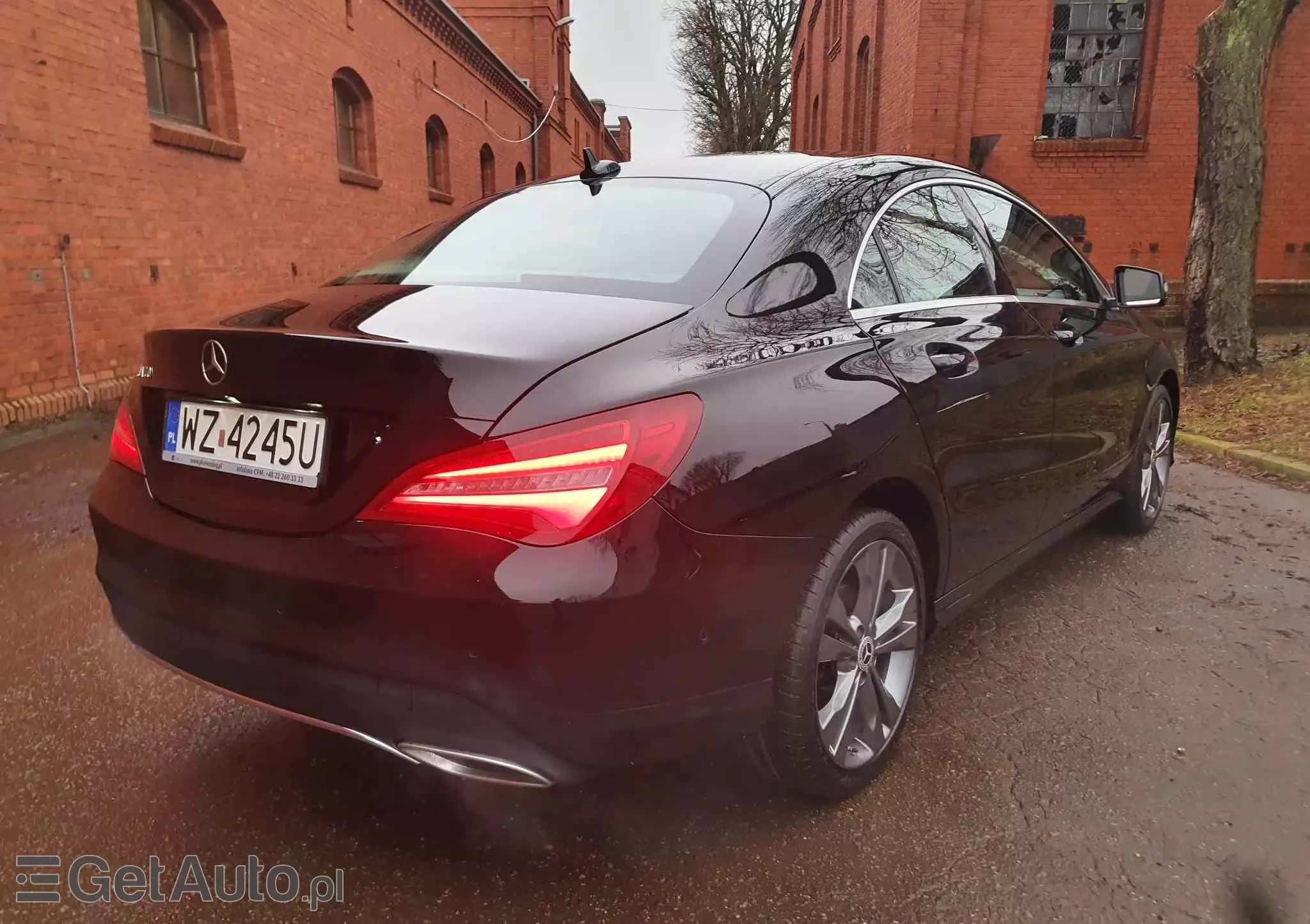MERCEDES-BENZ CLA 180 7G-DCT