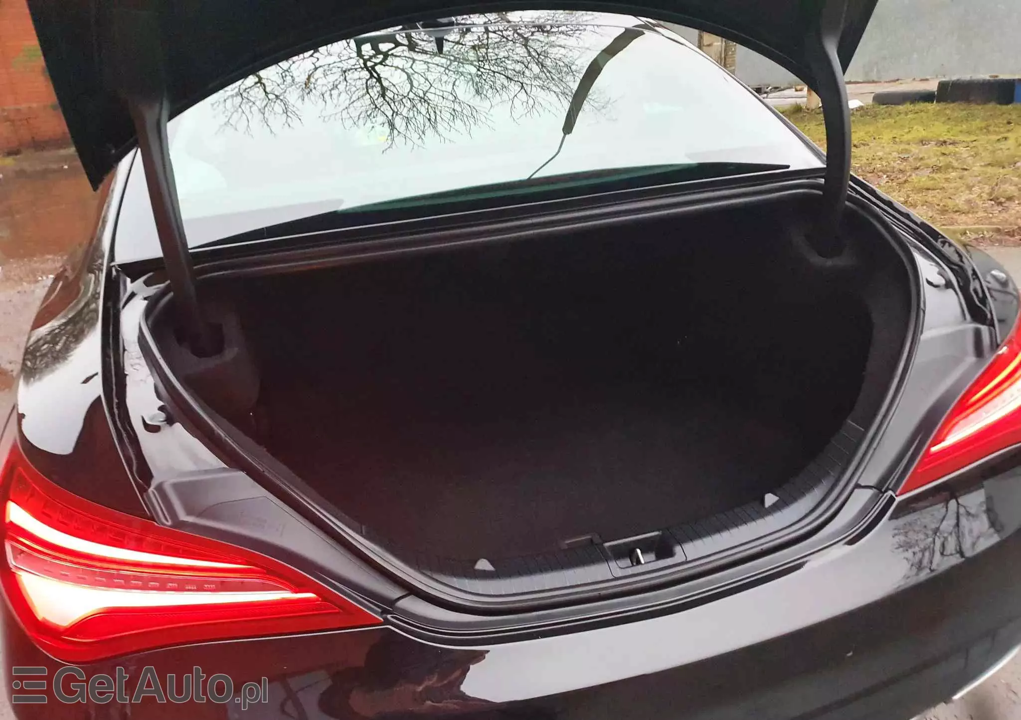 MERCEDES-BENZ CLA 180 7G-DCT