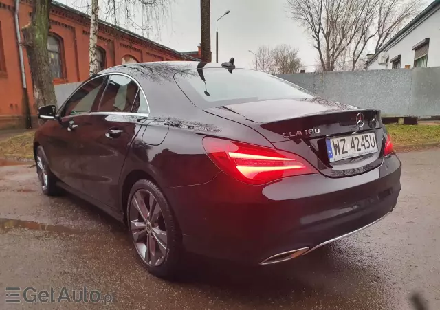 MERCEDES-BENZ CLA 180 7G-DCT