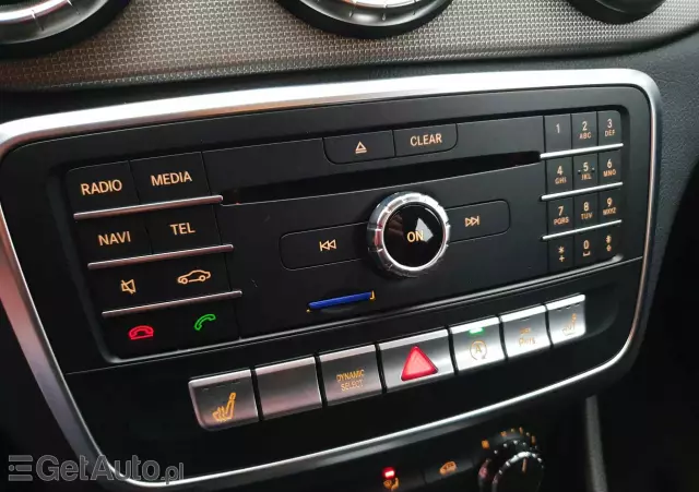 MERCEDES-BENZ CLA 180 7G-DCT