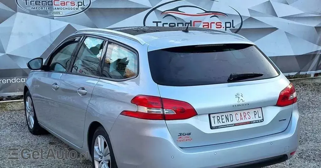 PEUGEOT 308 