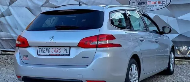 PEUGEOT 308 