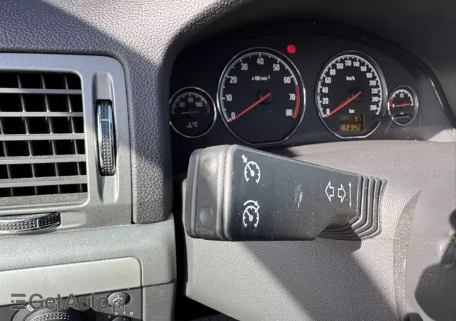 OPEL Signum 1.8 Business