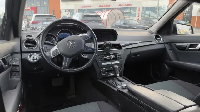 MERCEDES-BENZ Klasa C 4Matic