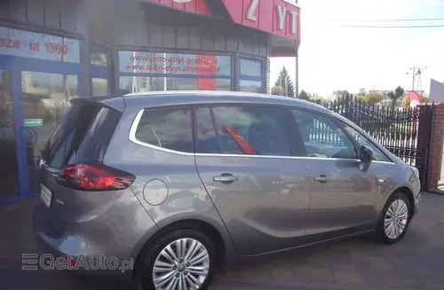 OPEL Zafira 