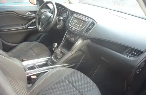 OPEL Zafira 