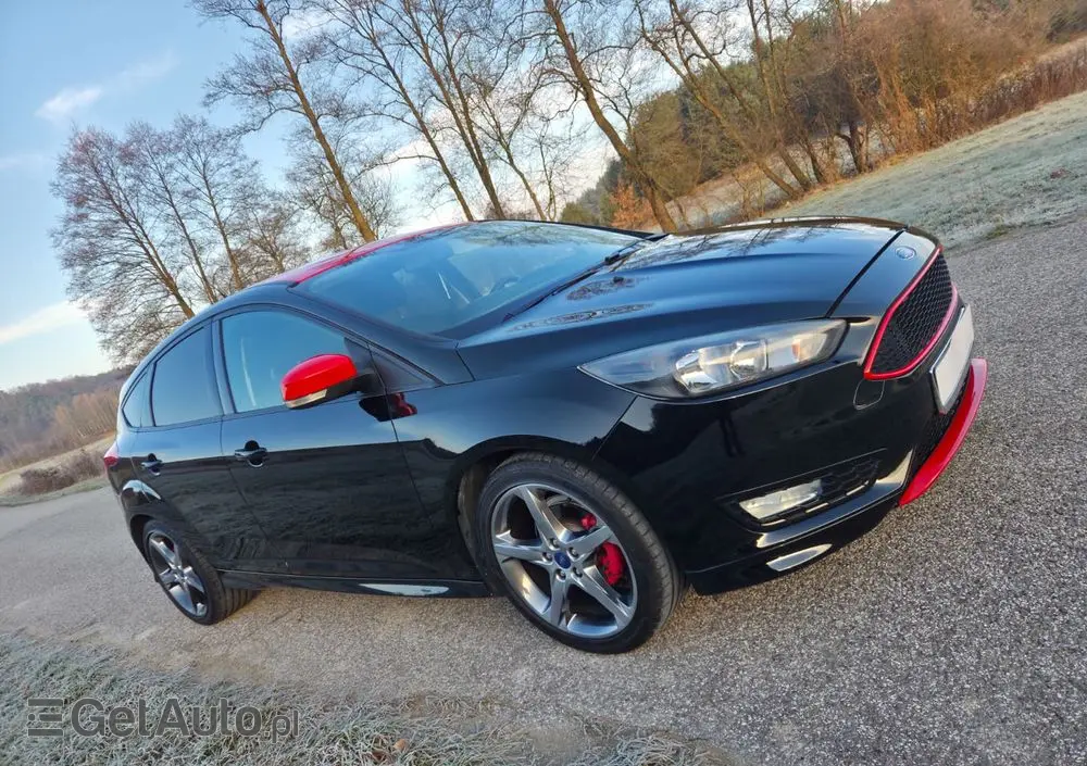 FORD Focus 1.0 EcoBoost ST-Line Red ASS