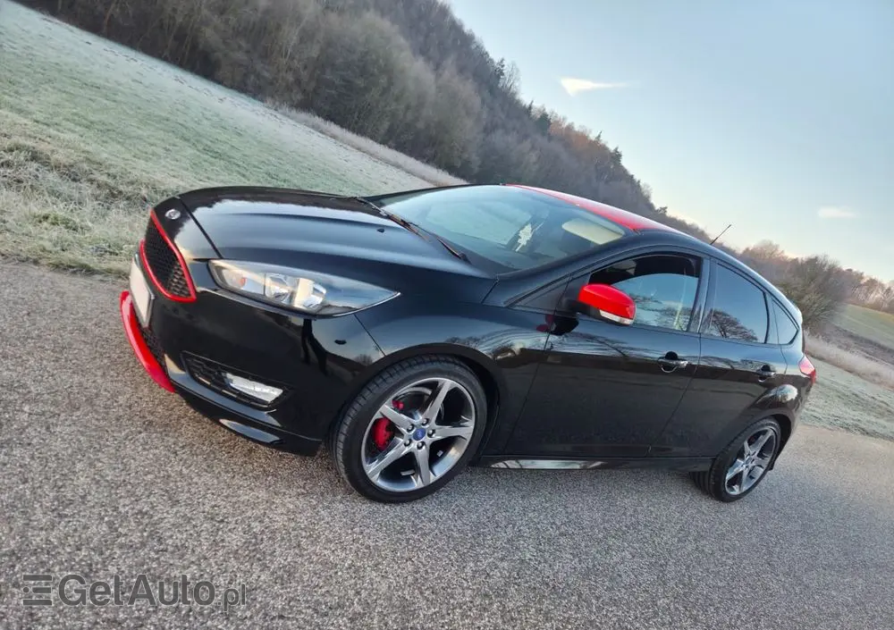 FORD Focus 1.0 EcoBoost ST-Line Red ASS
