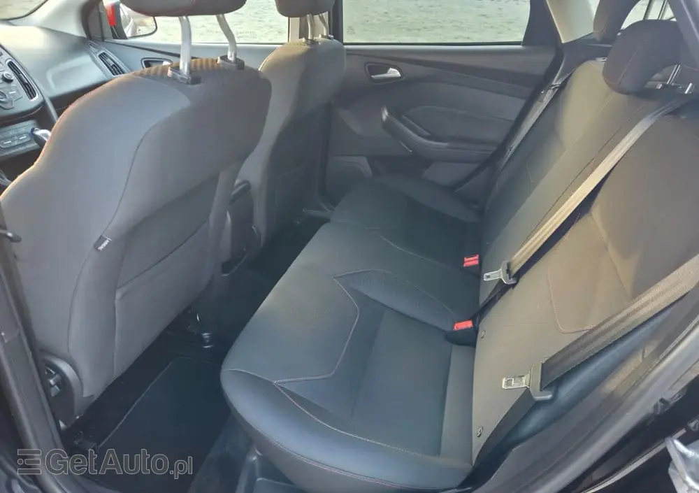 FORD Focus 1.0 EcoBoost ST-Line Red ASS