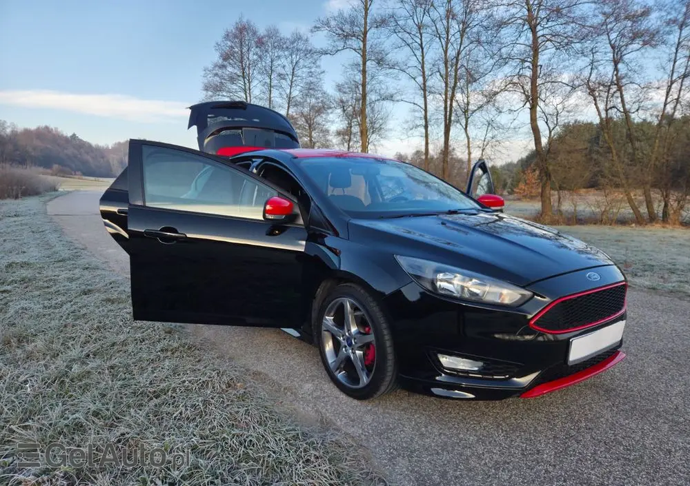 FORD Focus 1.0 EcoBoost ST-Line Red ASS