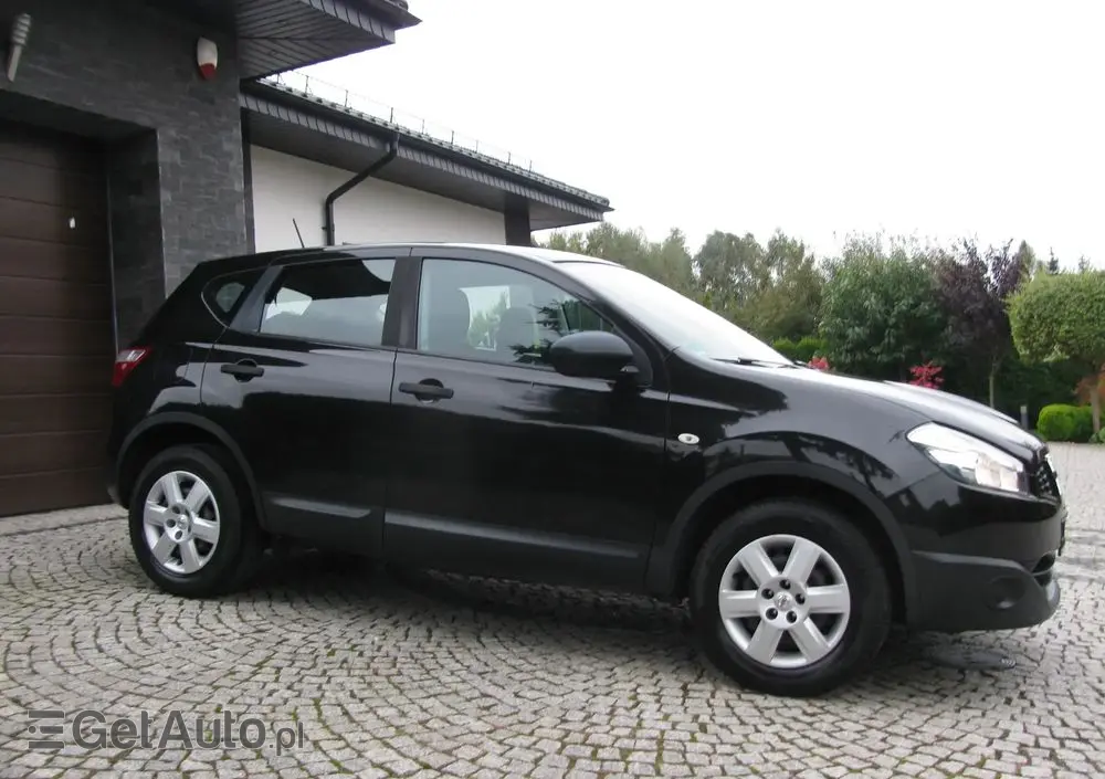 NISSAN Qashqai 1.6 Visia