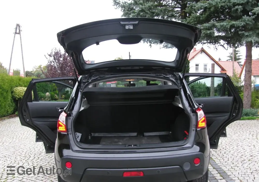 NISSAN Qashqai 1.6 Visia