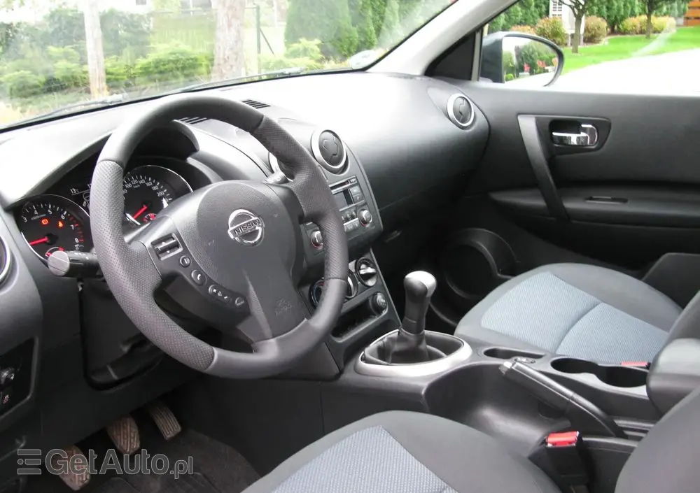 NISSAN Qashqai 1.6 Visia