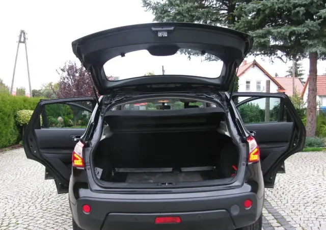 NISSAN Qashqai 1.6 Visia